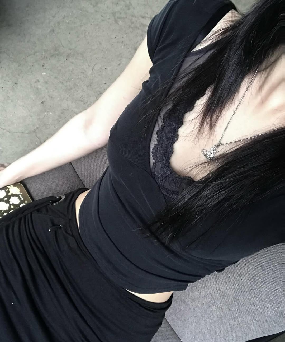 【韓国 Pleasenofollow】Amelia Lace Halter Short Sleeve Top 플리즈노팔로우(PLEASENOFOLLOW) Amelia Lace Halter Short