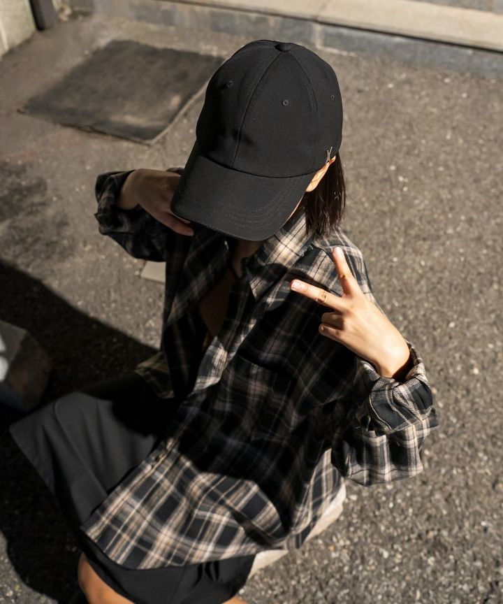 MUSINSA | VARZAR [Unisex] Stud Logo Overfit Ball Cap Black