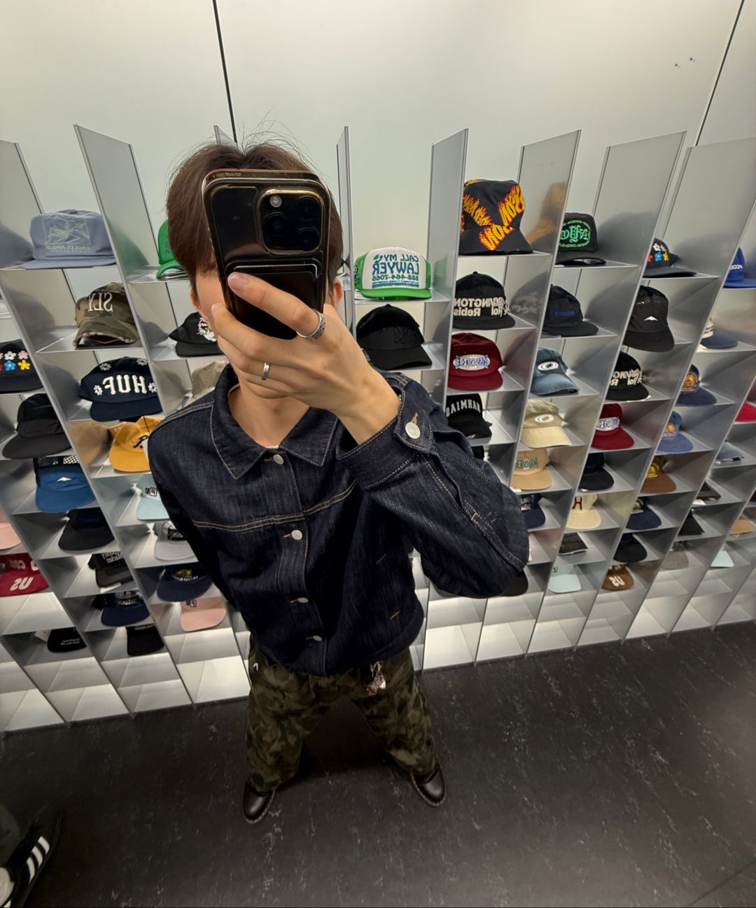 MUSINSA | AAKAM Knee Pin-tuck Camouflage Twill Pants (Khaki)