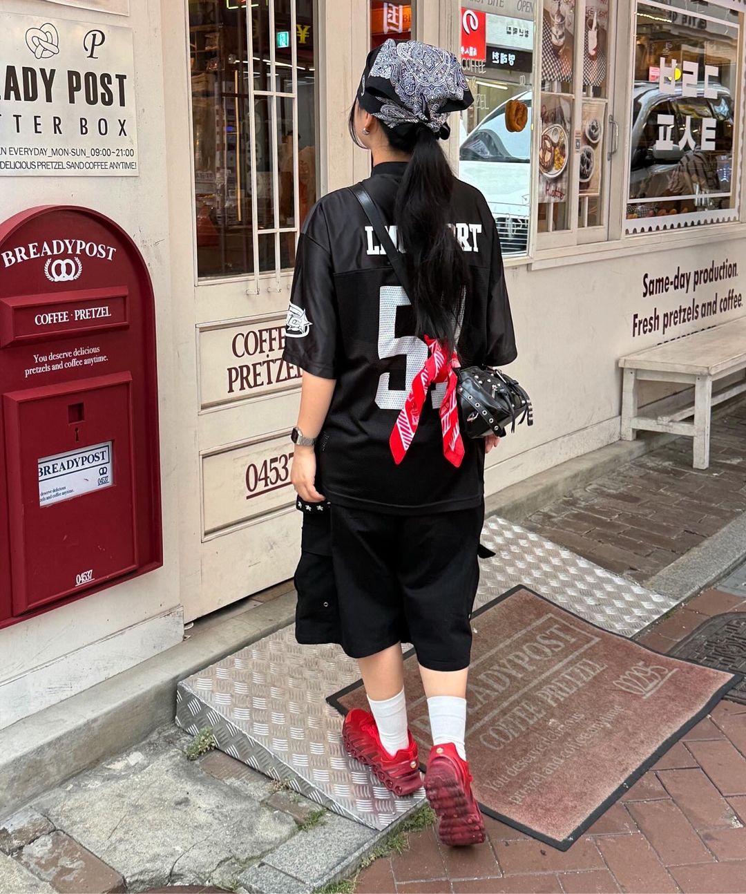 MUSINSA公式 | LMC STAR FOOTBALL JERSEY black