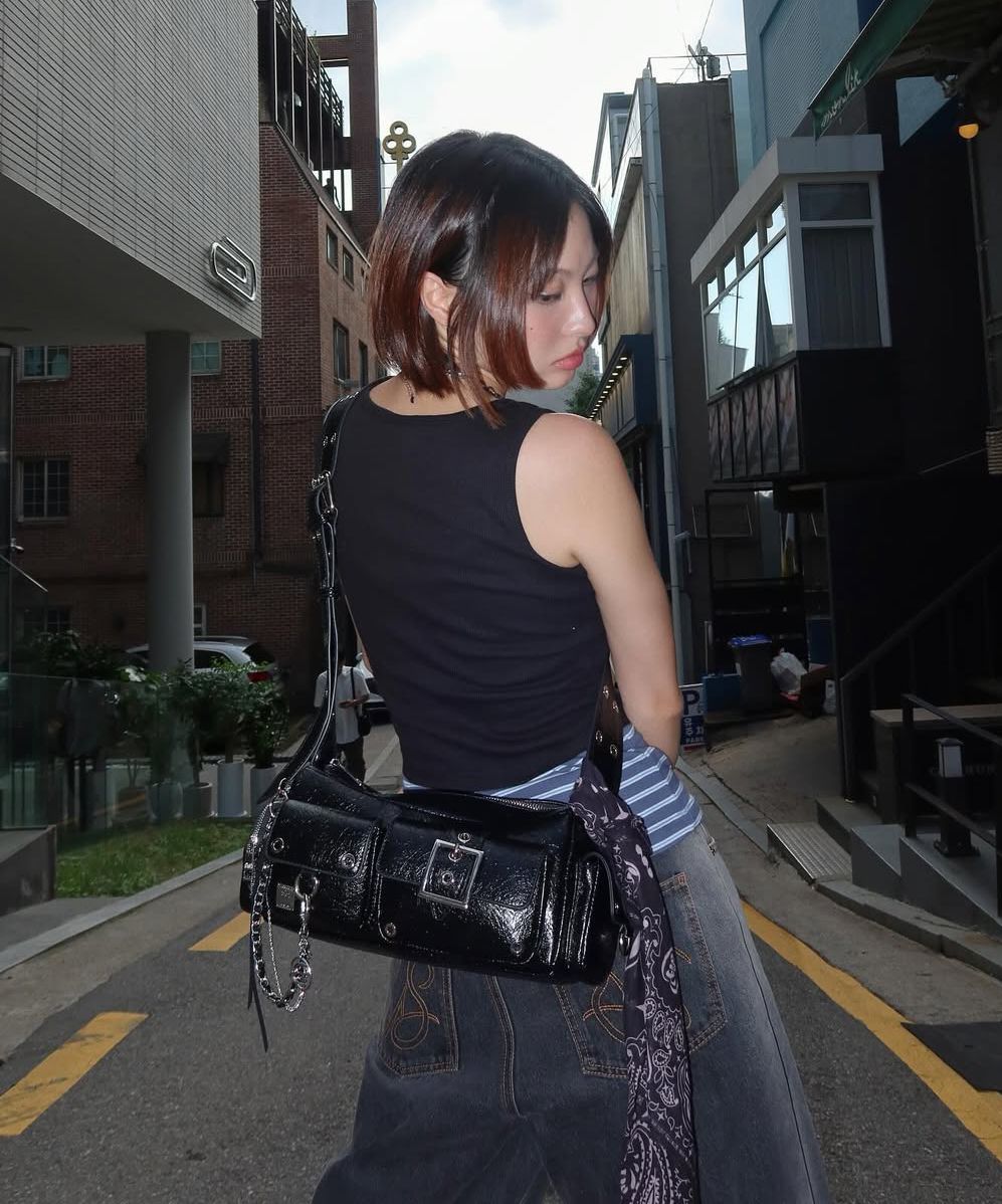 MUSINSA | BLACK PURPLE Mini Fortress Bag-Black