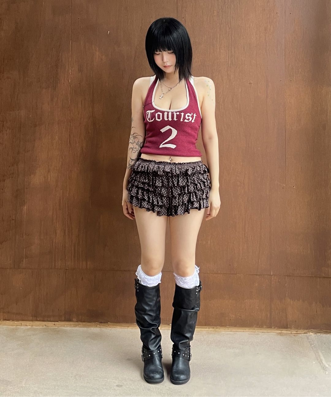 MUSINSA | SCULPTOR Dot Volumer Shorts Brown