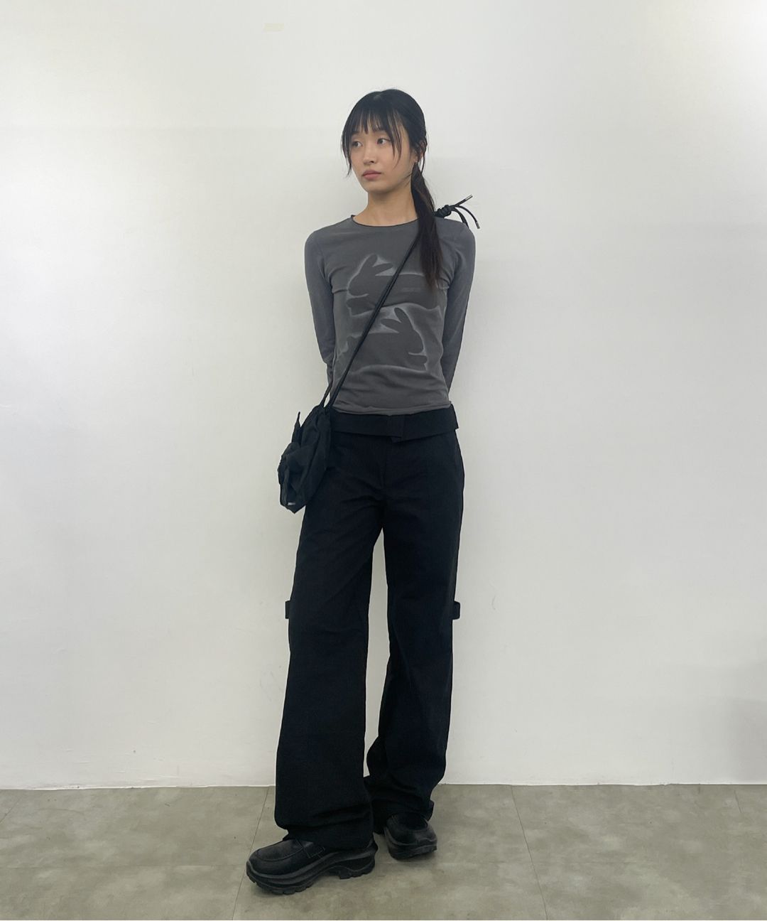 MUSINSA | MISEKI SEOUL Tie-up mini drawstring bag BLACK