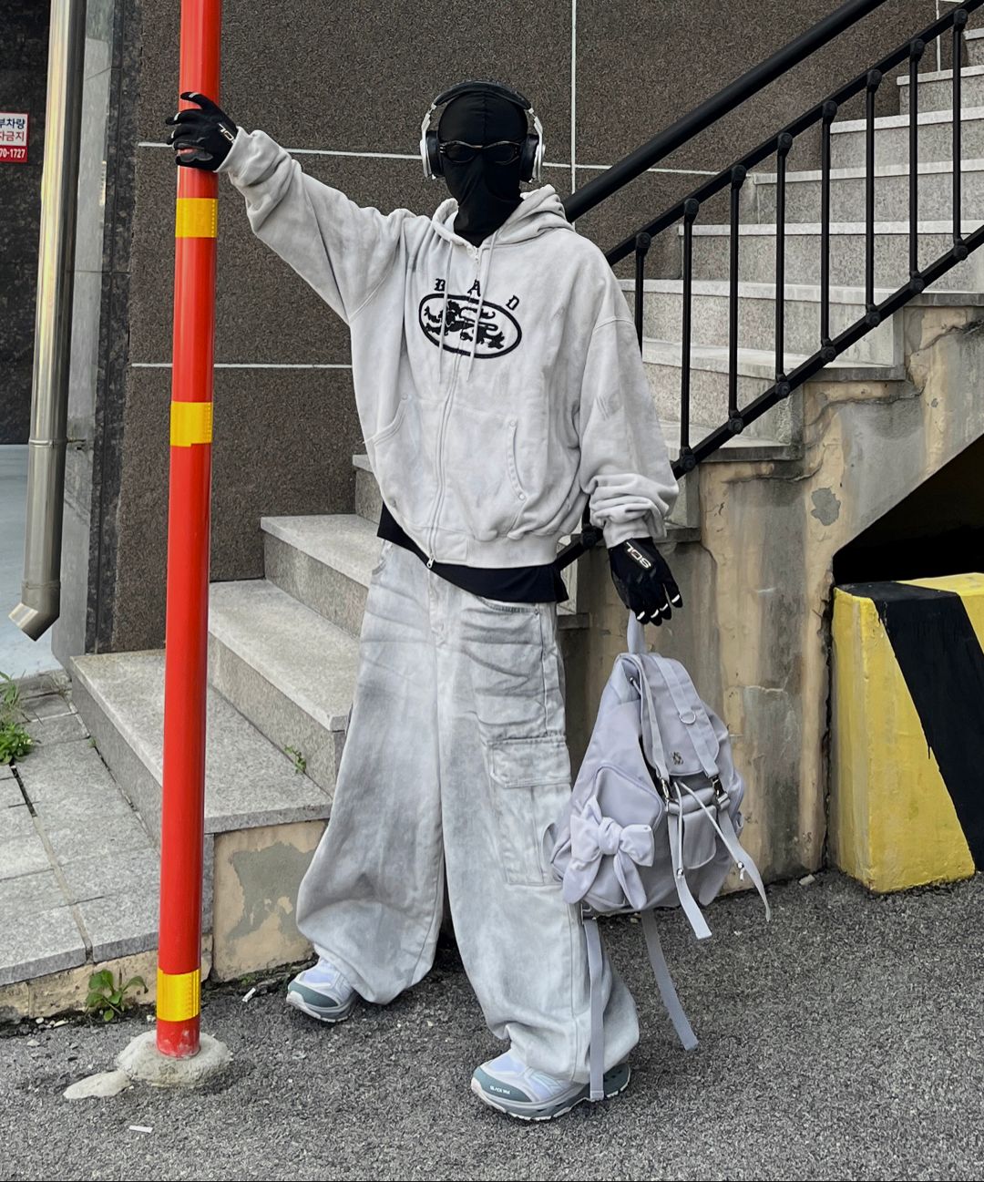 MUSINSA | BADBLOOD Lion Patch Hoodie - Washed Black