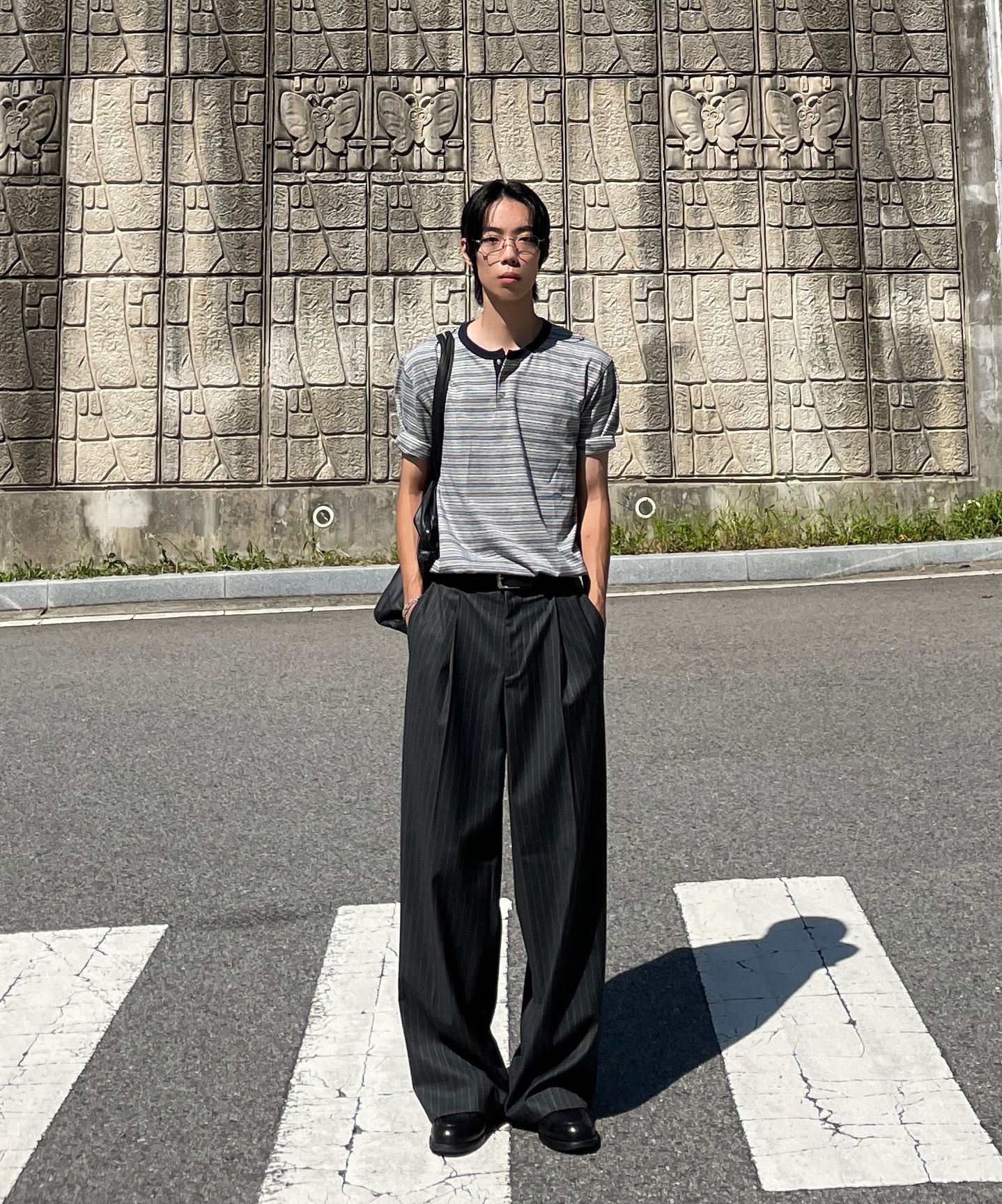 MUSINSA | JUAN HOMME Pinstripe Wide Trousers (Black)