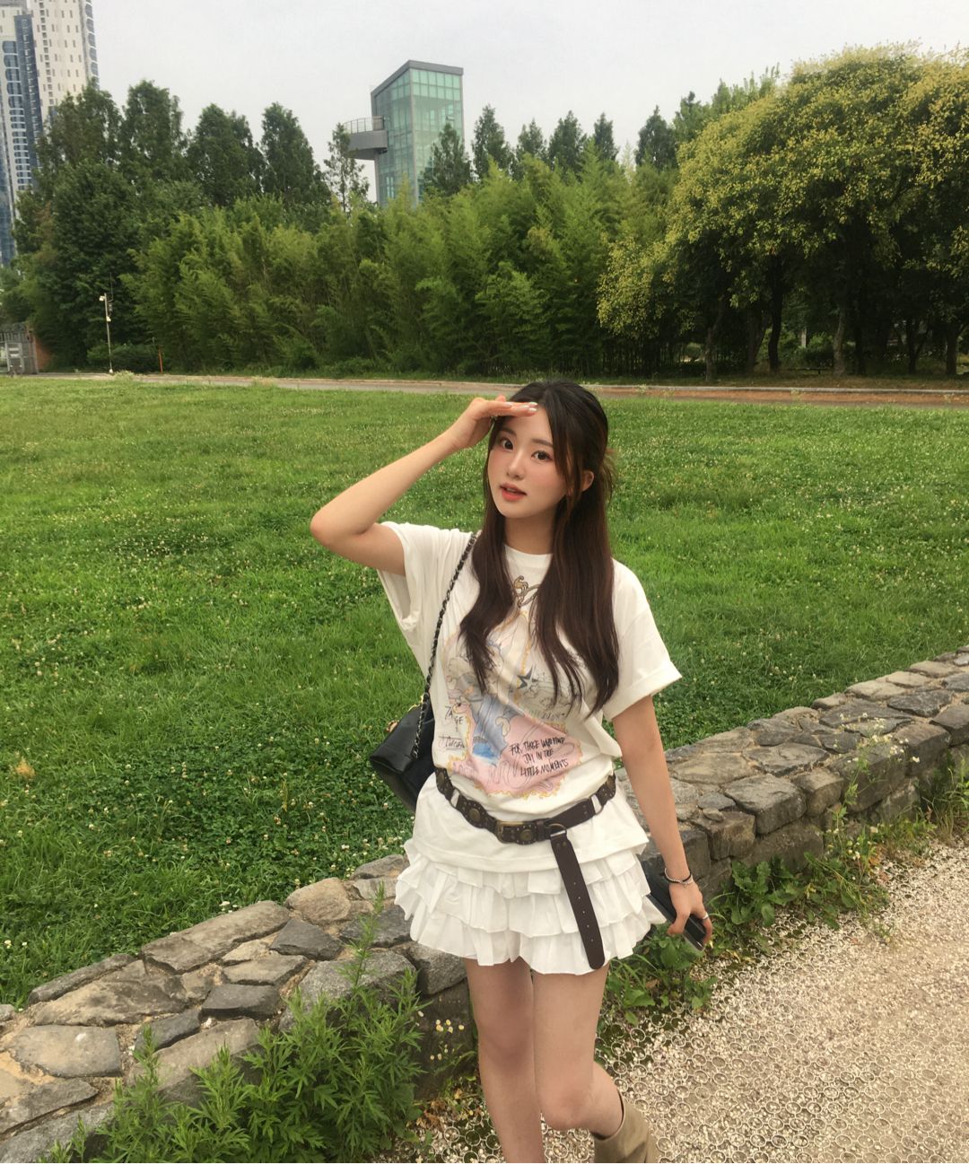 TYPESERVICE　Rabbit Ruched Top [White]　韓国 TYPESERVICE) Rabbit Ruched Top [White]