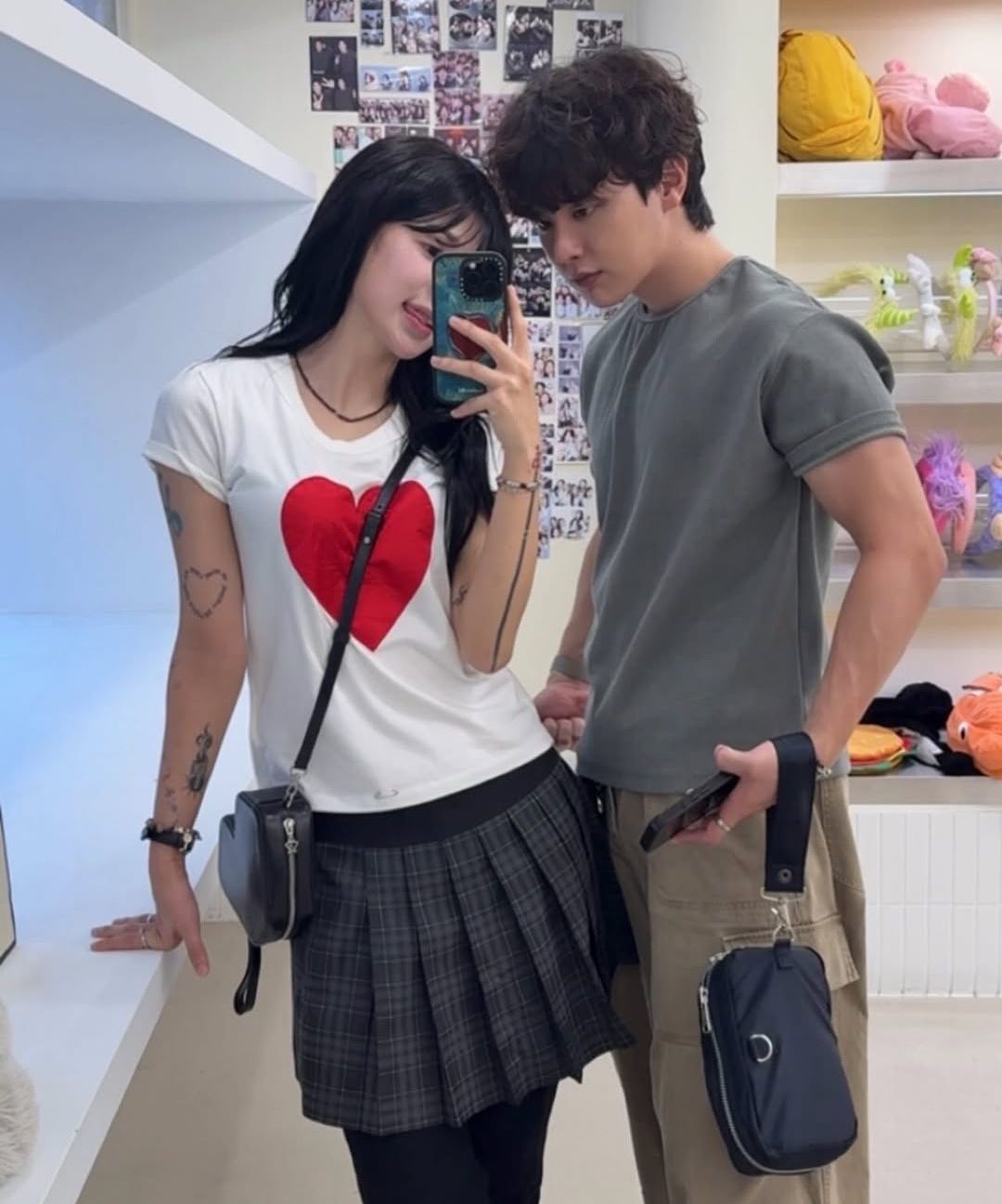 MUSINSA公式 | MISEKI SEOUL Pocket layered check skirt BLACK