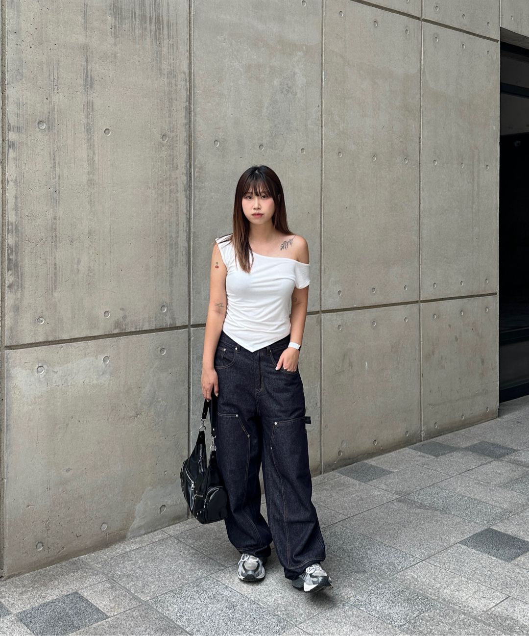 MUSINSA公式 | ILLIGO Ruby Stud Shoulder Bag Pink