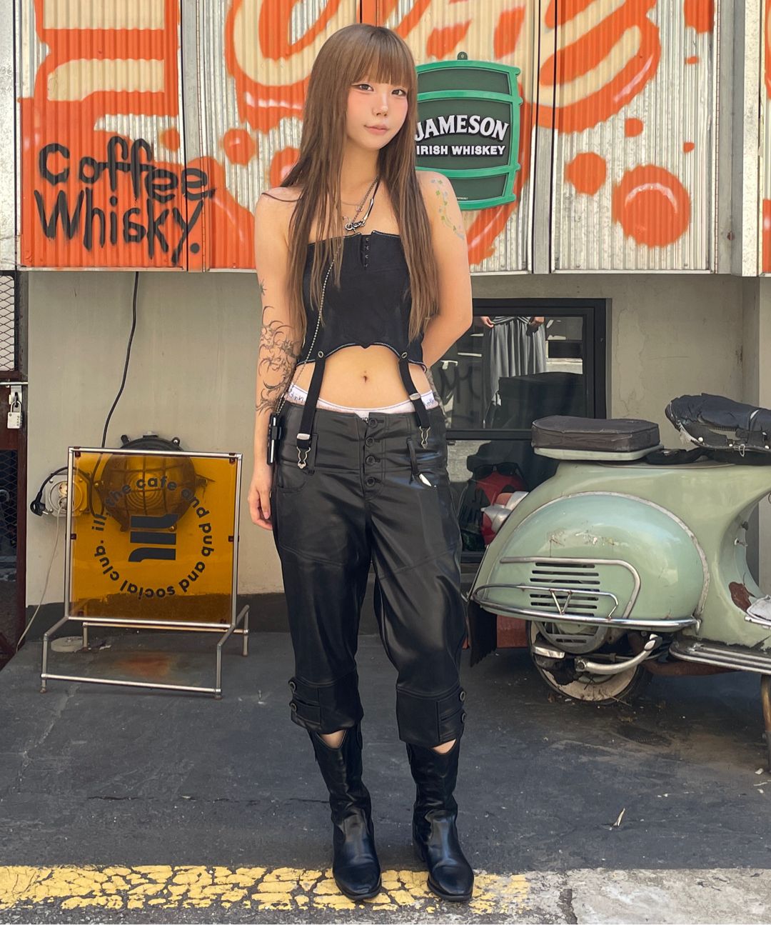 스컬프터(SCULPTOR) Cross Hair On Strap Wallet Black - 사이즈