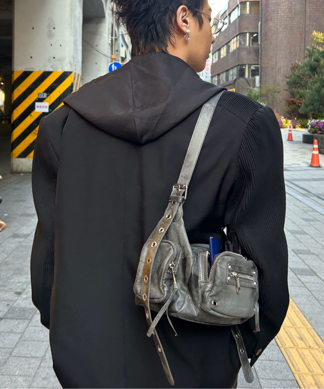 MUSINSA | BLACK PURPLE Marco Bag Marco Bag_BEIGE