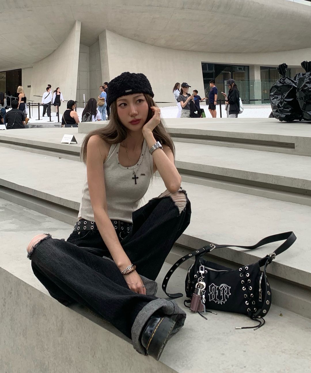 MUSINSA公式 | ROCKCAKE Faye Damage Jeans - Black