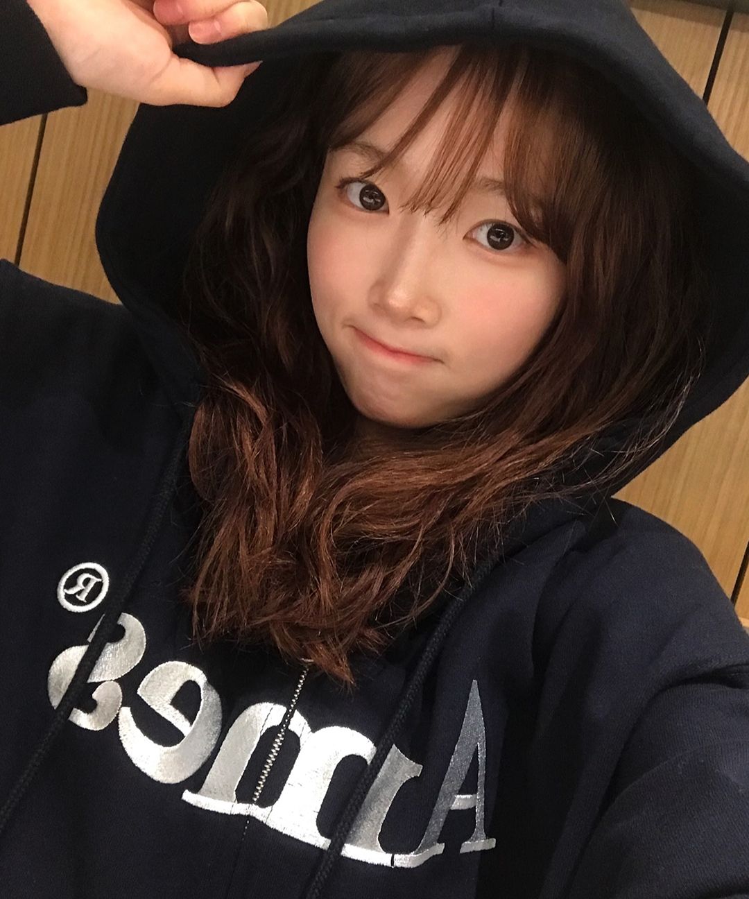 MUSINSA公式 | AMES-WORLDWIDE BASIC LOGO HOODIE ZIP UP CREAM