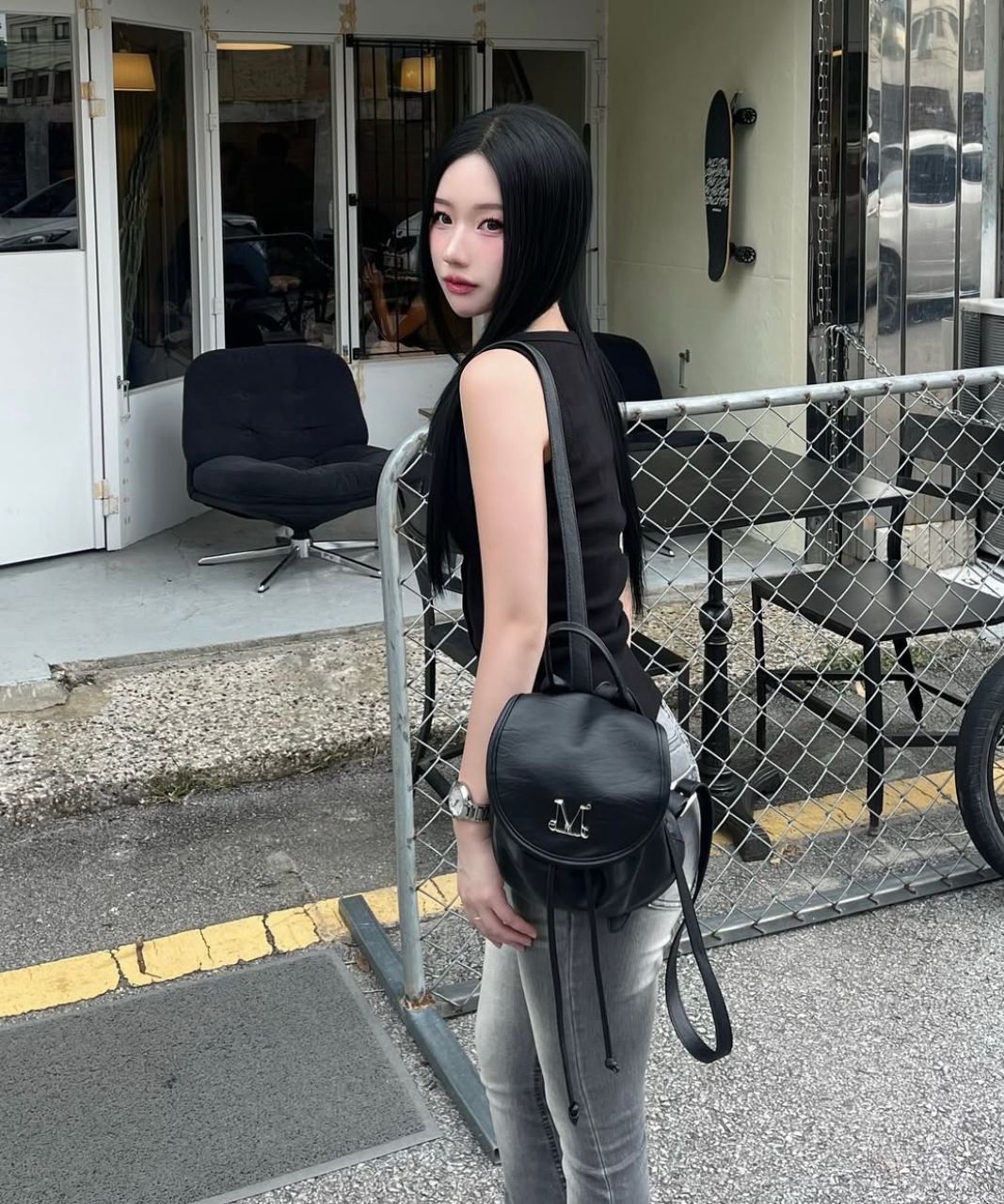 MUSINSA公式 | MUCENT ルネル メタルロゴレザーミニバックパック 男女共用