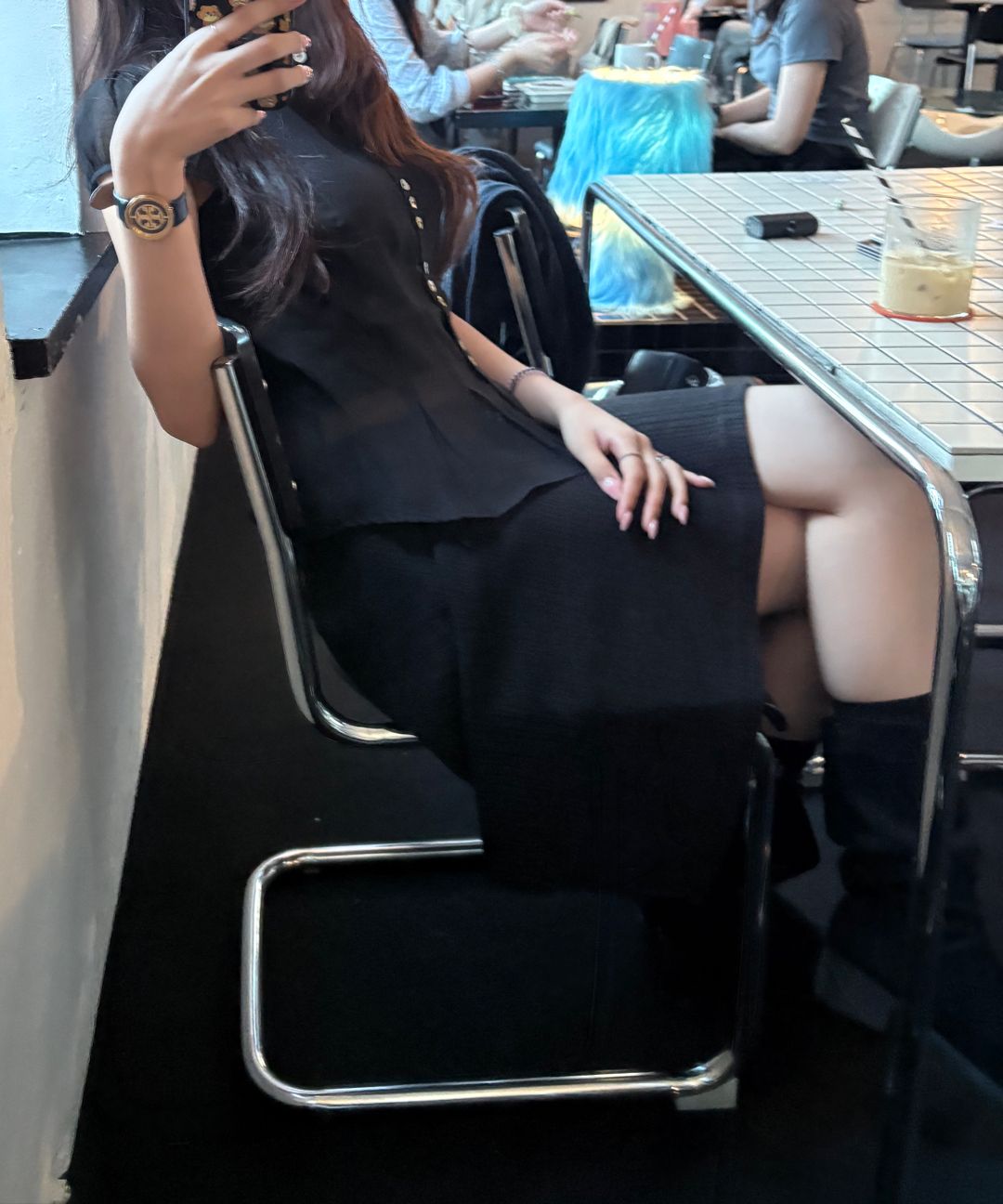 MUSINSA公式 | SCULPTOR Sheer Pleated Hem Blouse Black