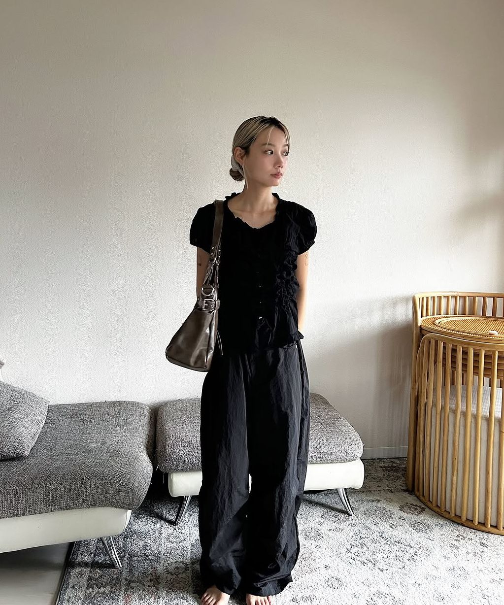 MUSINSA | ILLIGO Amber Buckle Shoulder Bag Black