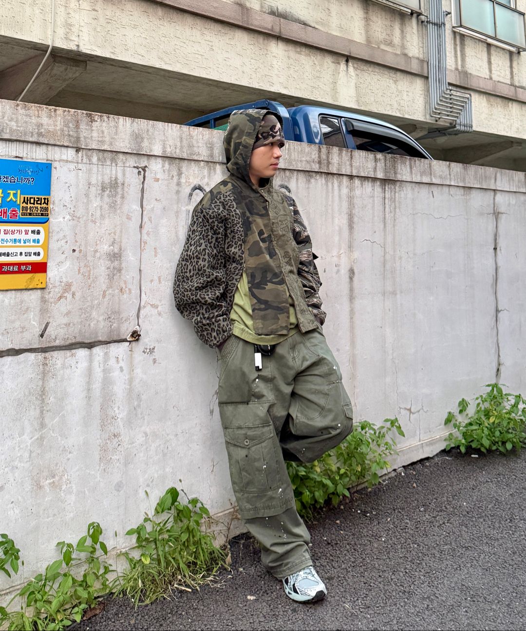 MUSINSA | AAKAM Painted Military Cargo Pants (Khaki)