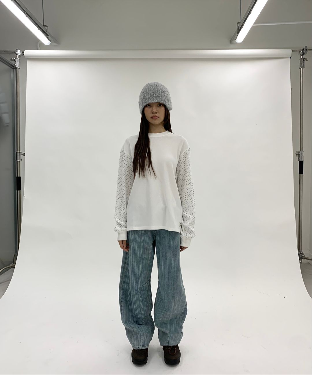 MUSINSA公式 | MILLO WOMEN Stripe Balloon Jeans [Fade Blue]