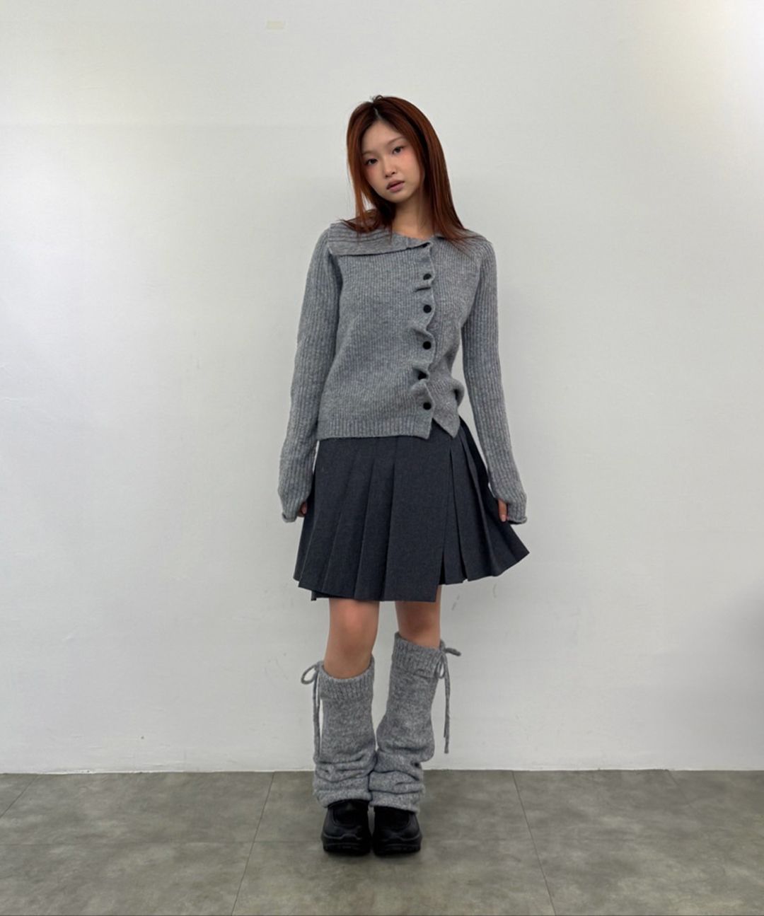 MUSINSA | MISEKI SEOUL Wabi origami pleats midi skirt CHARCOAL