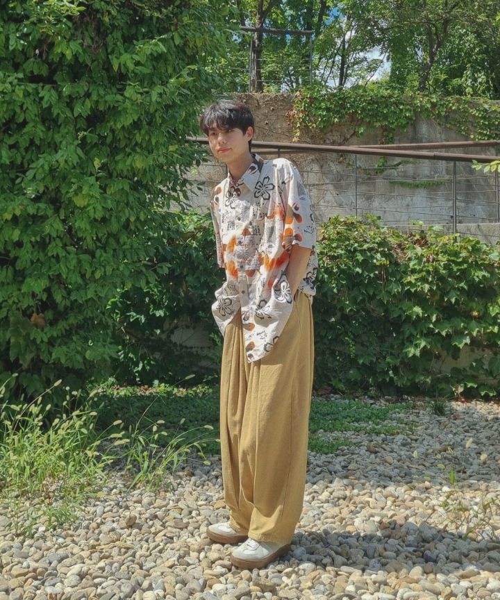 MUSINSA | ANGLAN Long Tuck Wing Balloon Pants - Black