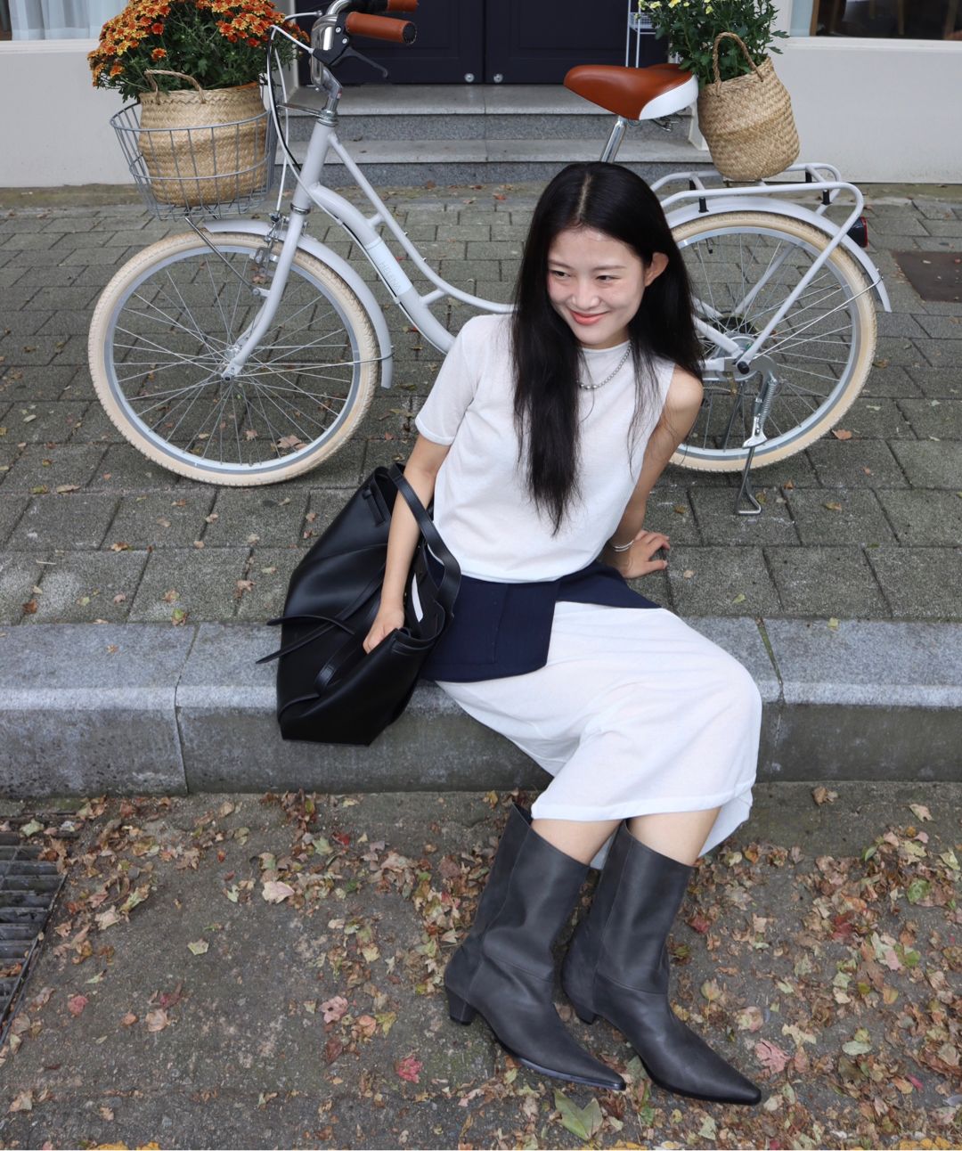 MUSINSA | IHCNIK 004 sharp toe middle boots / black