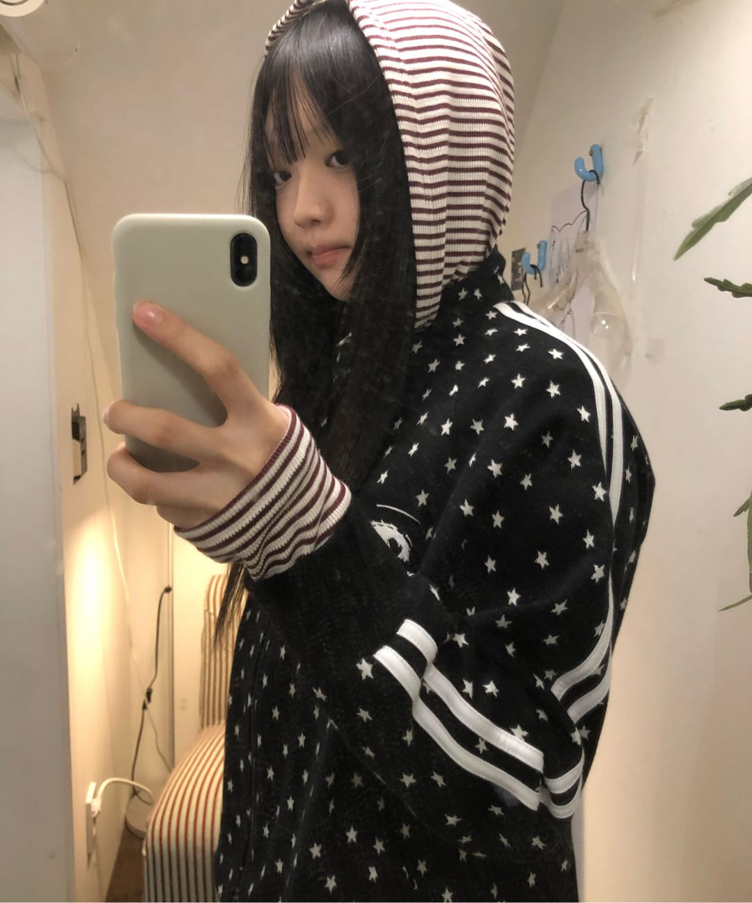MUSINSA | ITZAVIBE CAT GIRL EYE TRACK JACKET