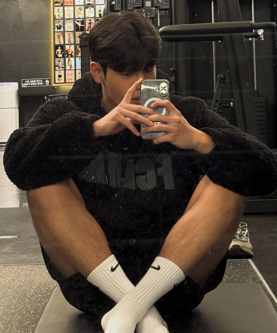 MUSINSA | FCMM Big Logo Boa Fleece Jumper - Black