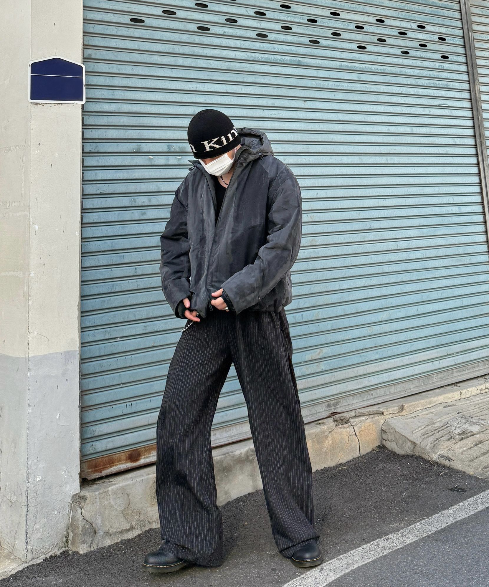 MUSINSA公式 | MATIN KIM LOGO JACQUARD SHORT BEANIE IN BLACK