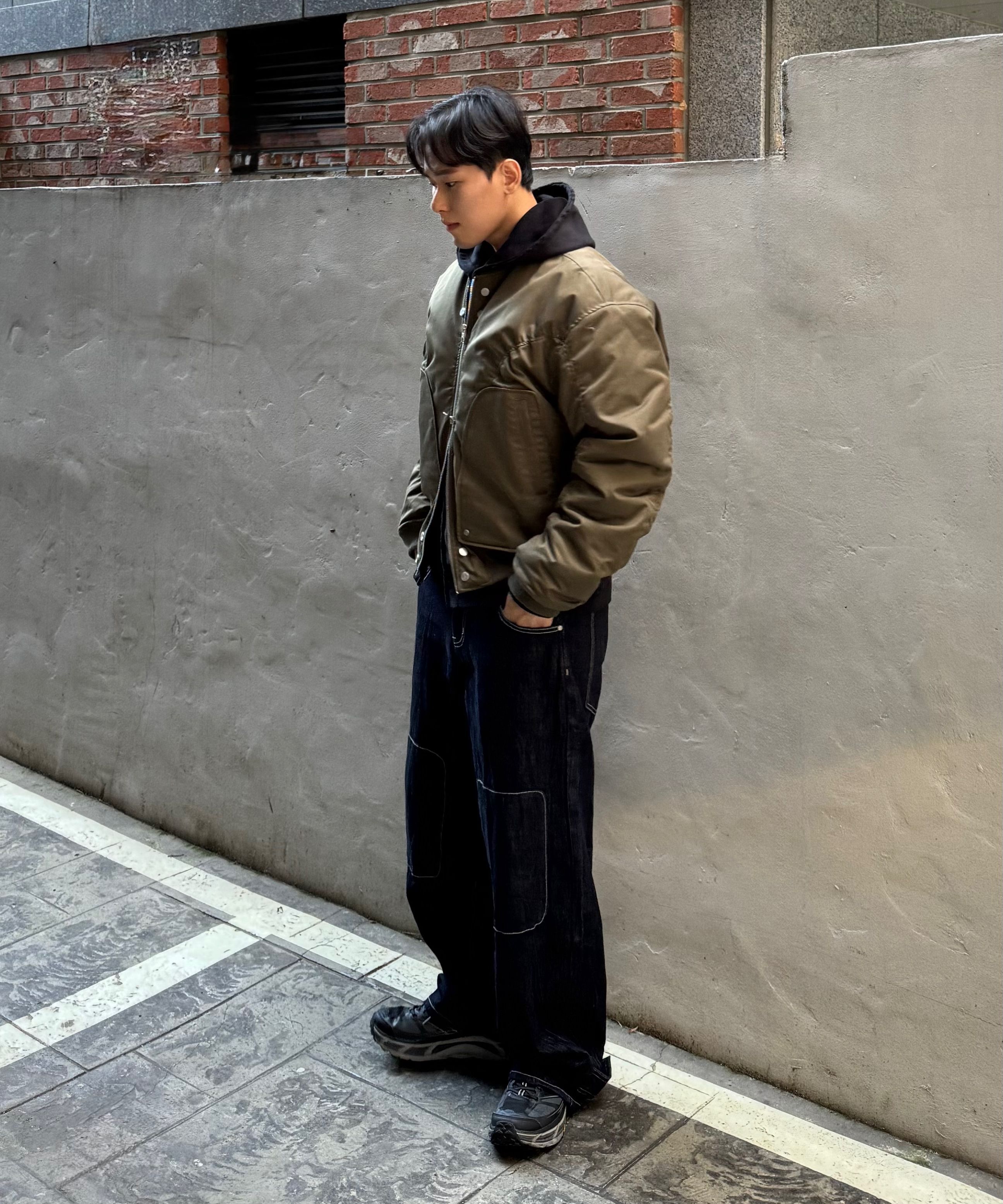 아이돈워너셀(IDWS) Circle Shirring Logo Ma-1 Khaki - 사이즈 & 후기