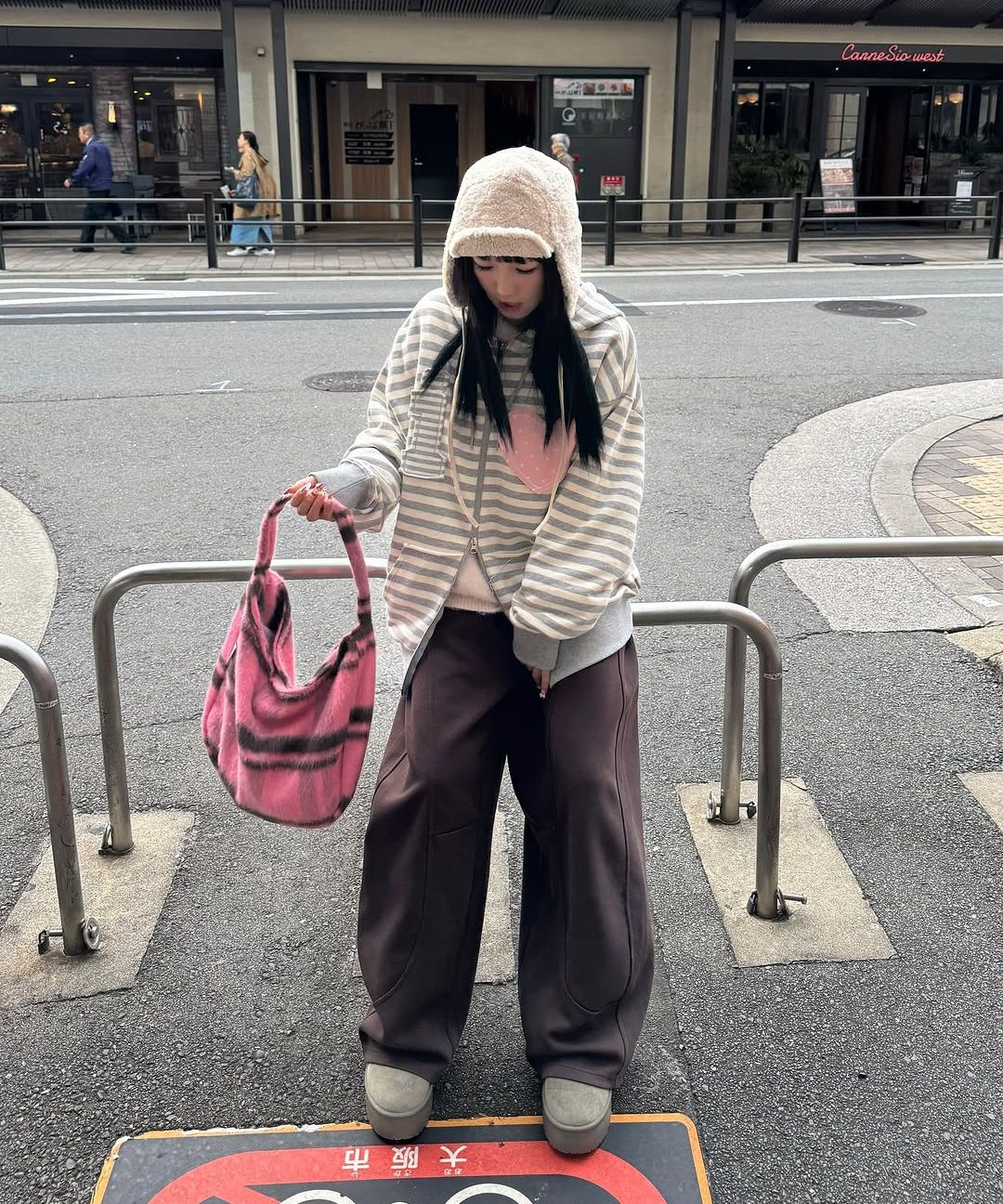 MUSINSA公式 | YOUHEE I LOVE APPLIQUE HOOD ZIP-UP MELANGE GREY