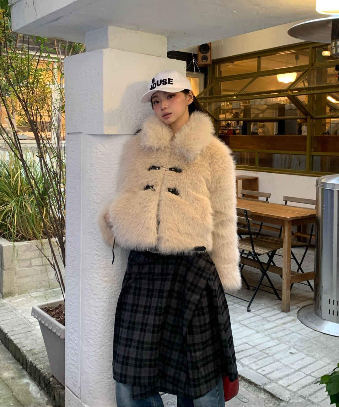 MUSINSA公式 | HIGH SCHOOL DISCO Buckle long hair fur jacket