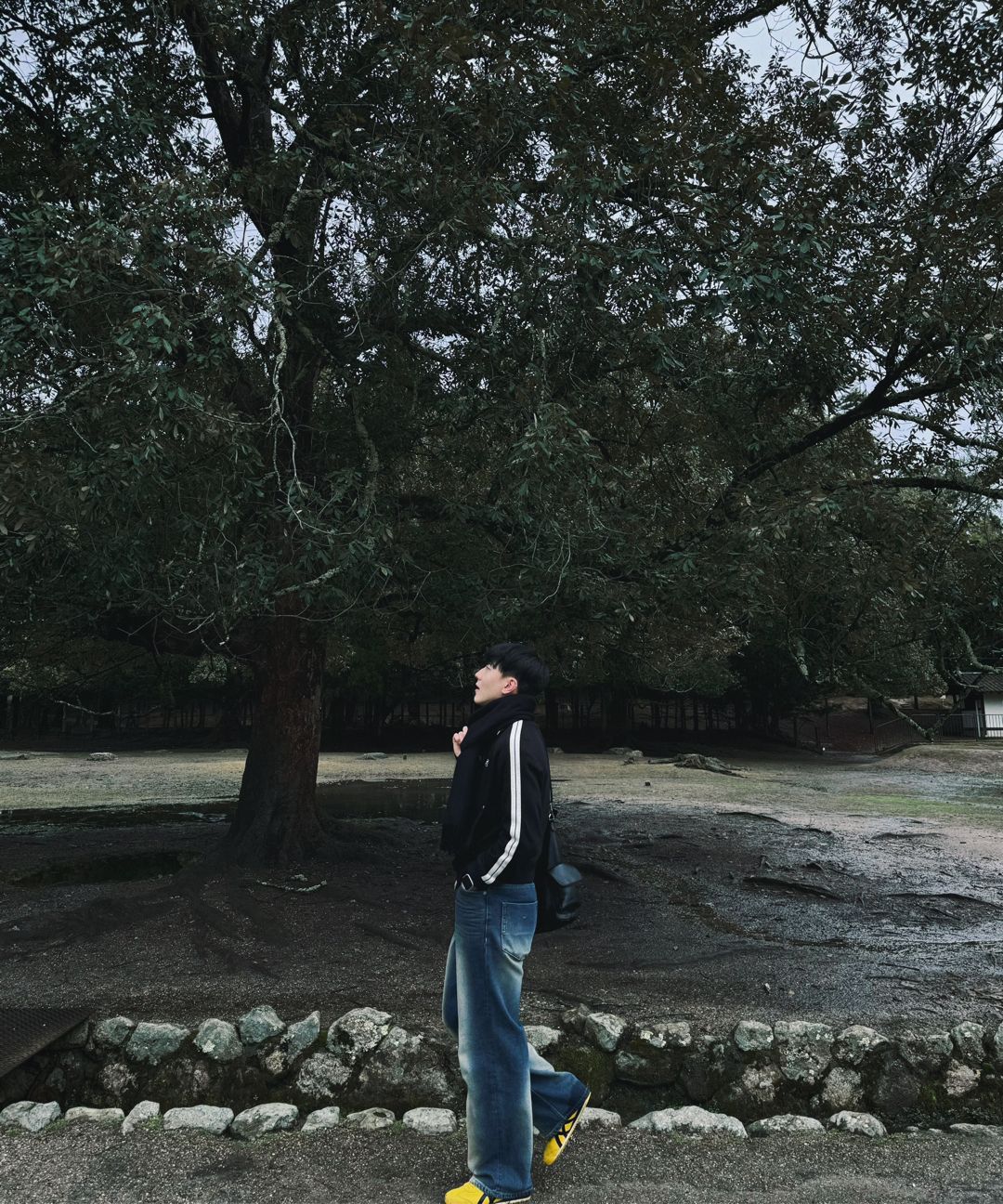 MUSINSA | SATUR Lawton All Day Track Zip Up Jacket Caviar Black