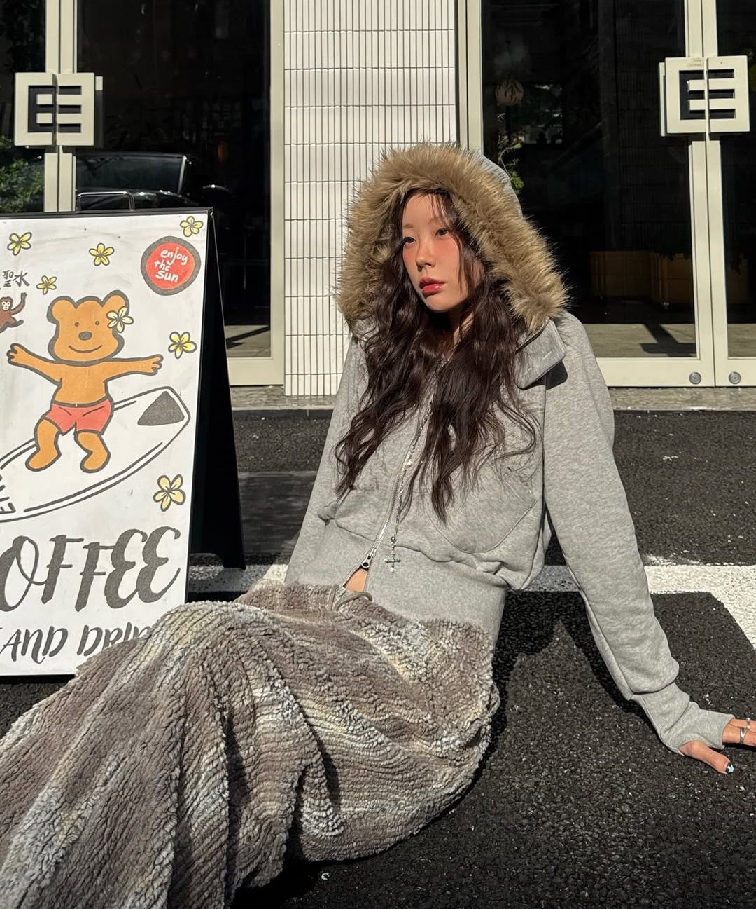 MUSINSA | FANCY CLUB Loose Fur Hooded Zip-Up (BLACK) F25ZA005