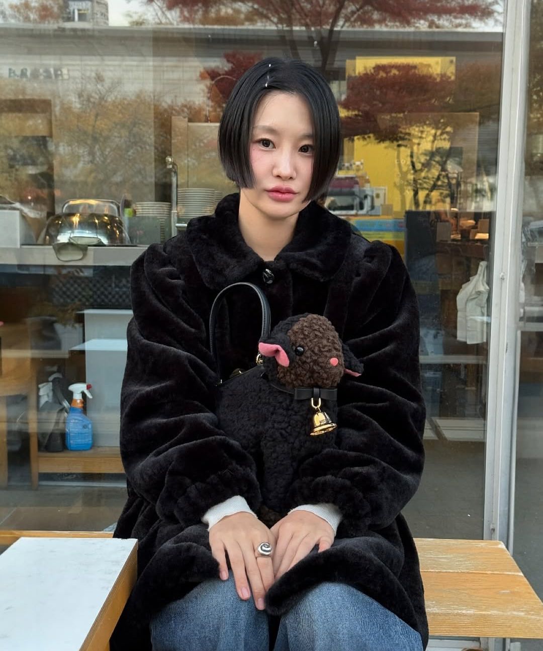 SINOON SN Ruffled Shearling ファーコート MUSINSA公式 | SINOON SN Ruffled Shearling Fur Coat (Black)