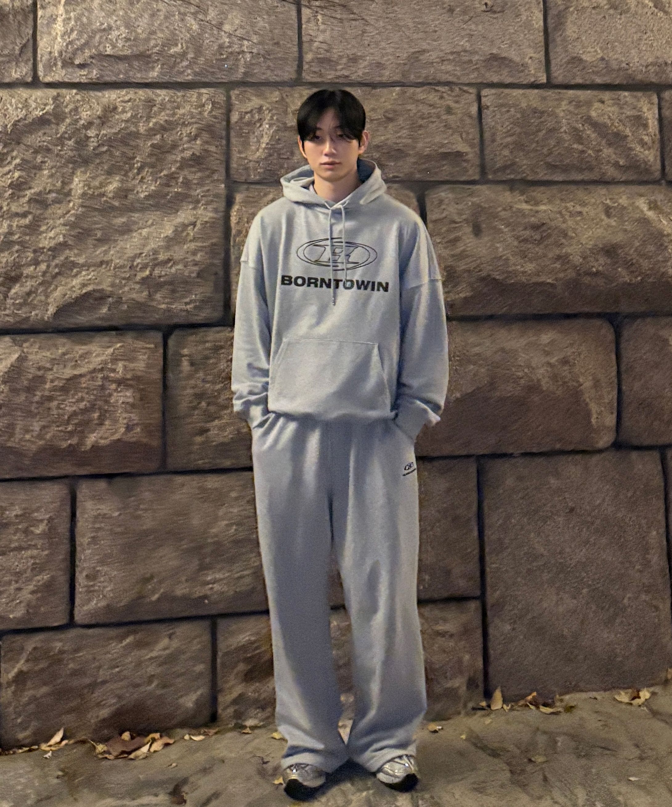 MUSINSA | BORN TO WIN STROKE B LOGO EXTRA FIT HOODIE [BLACK]