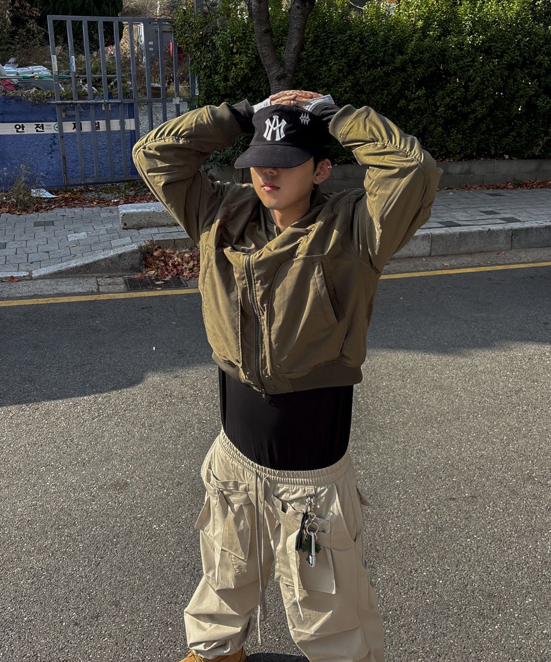 MUSINSA公式 | IDWS Circle Shirring Logo Ma-1 Khaki