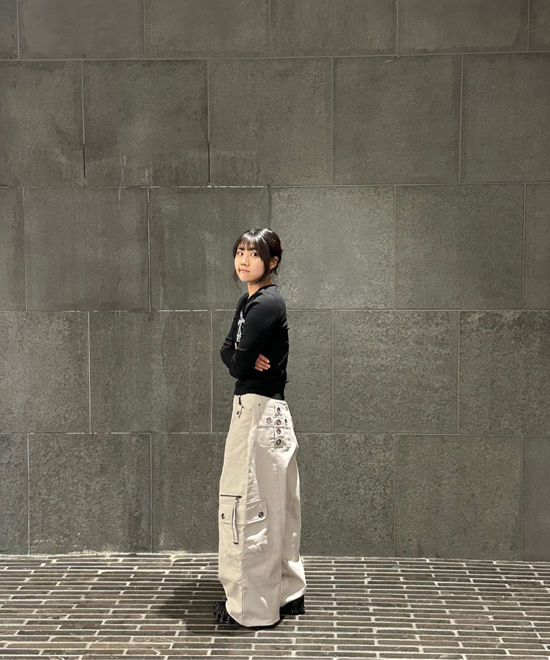 MUSINSA公式 | FANCY CLUB Cross Pocket Cargo Pants (BLACK) F25ZD976