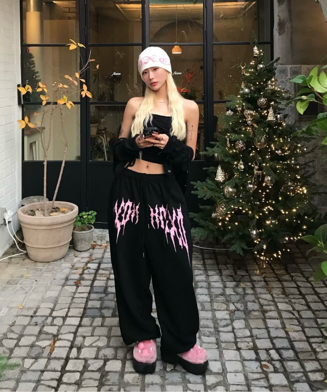 MUSINSA | D.XO.H Symmetrical Logo Big Wide Pants Black/Charcoal