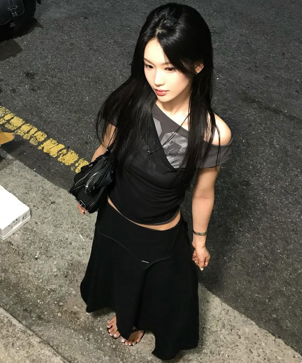 미세키서울(MISEKI SEOUL) Flutter folding Skirt CHARCOAL - 사이즈