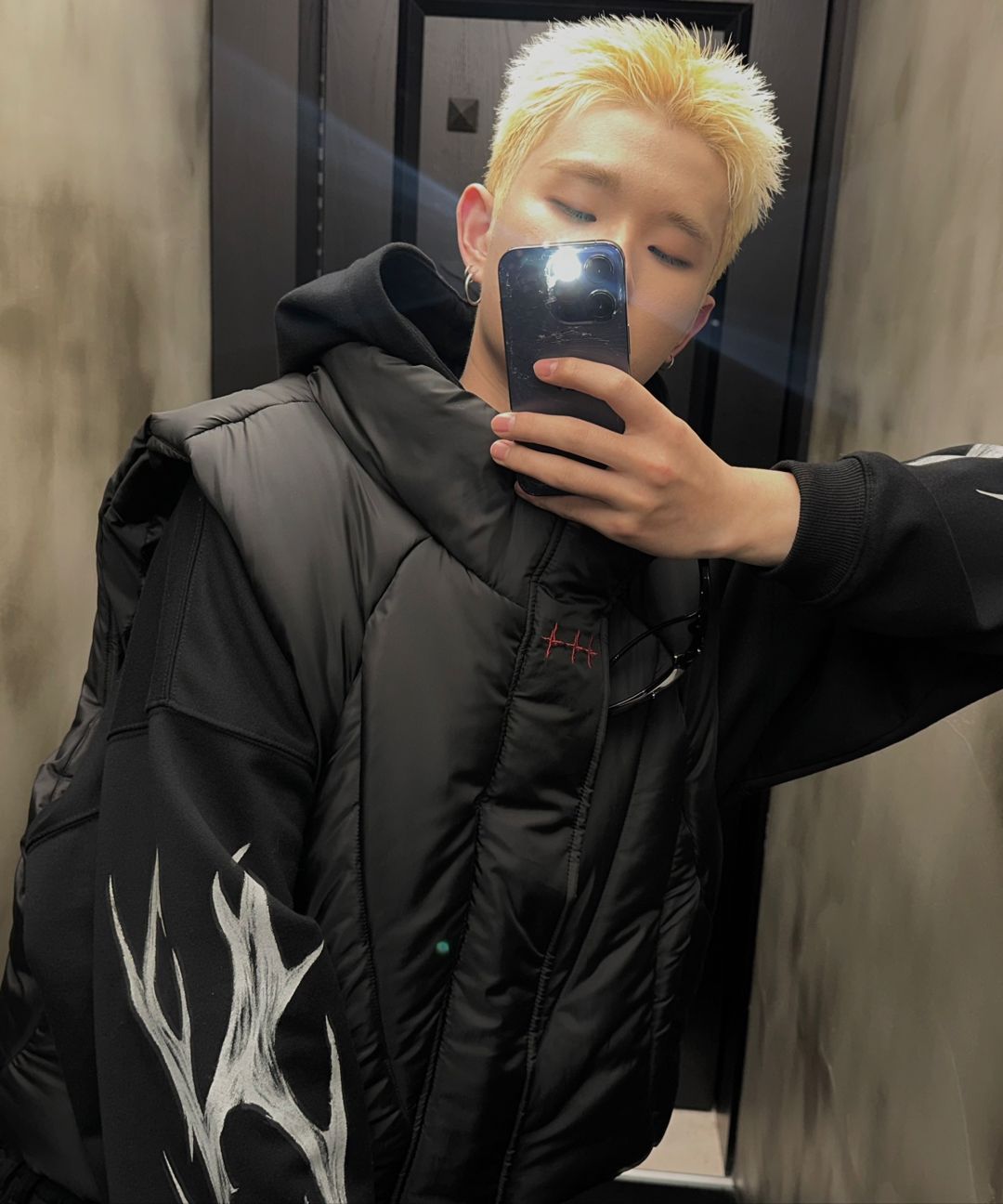 MUSINSA | NOT4NERD Dagger Tribal Logo Hood Zip Up - Black