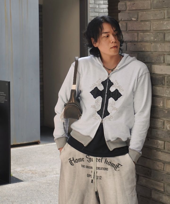 MUSINSA | OPUS 0012 Op. 08 SWEET FAMILY BALLOON SWEAT PANTS BLACK