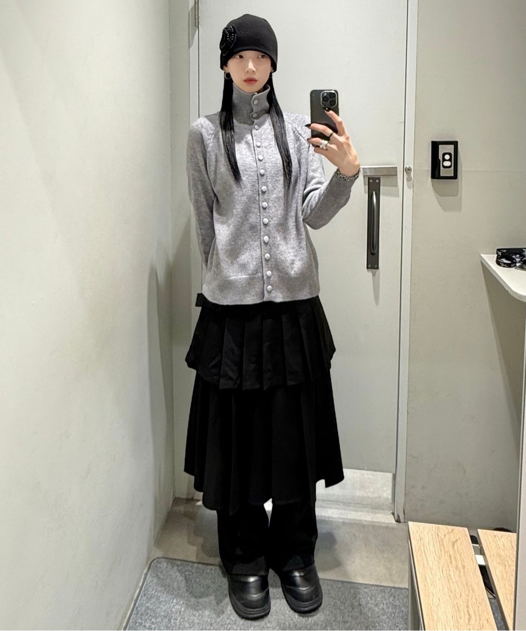 MUSINSA公式 | SETUPEXE PEARL CORSAGE BEANIE / BLACK