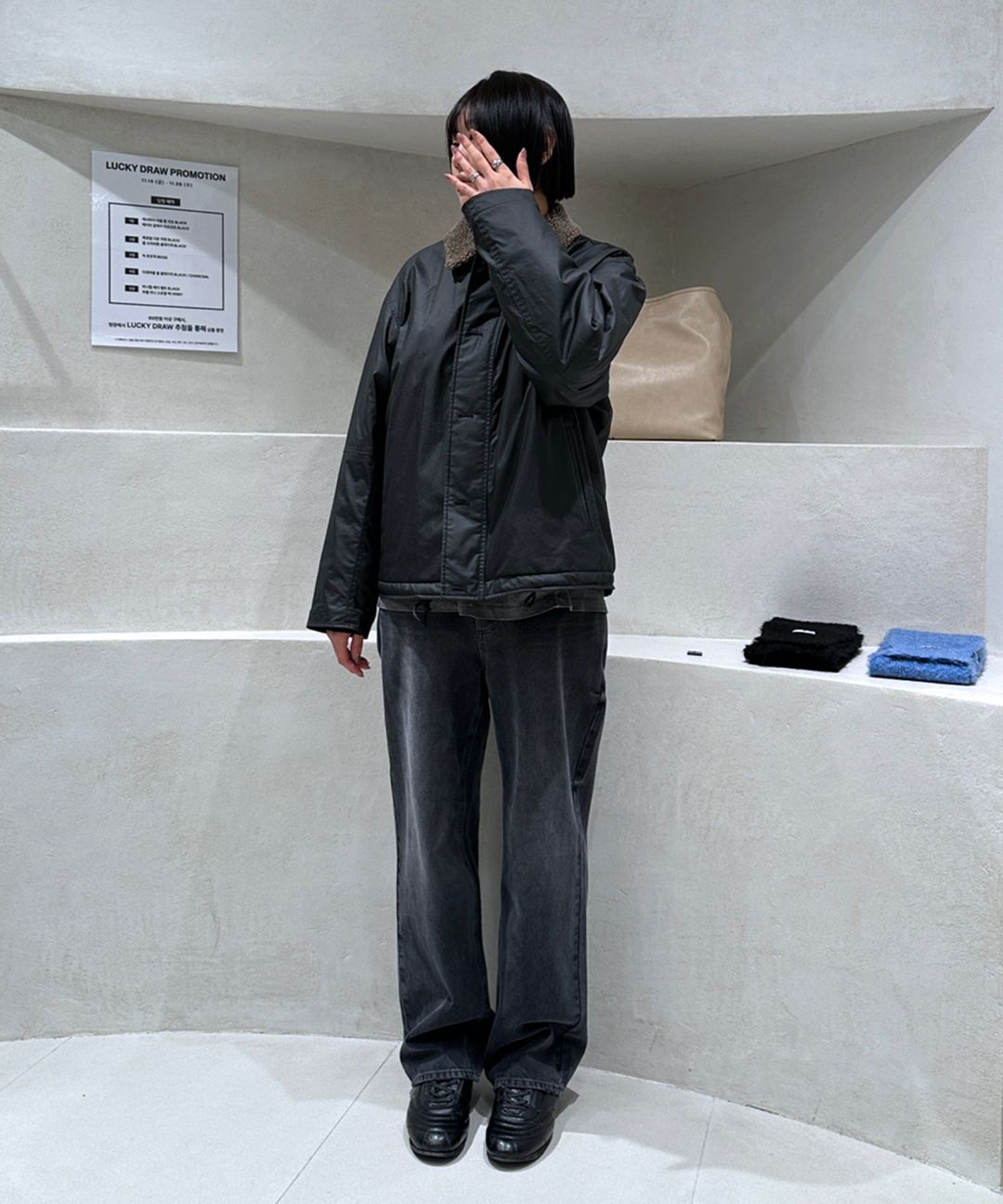 MUSINSA | INSILENCE Waxed Cotton Shearling Deck Jacket BLACK
