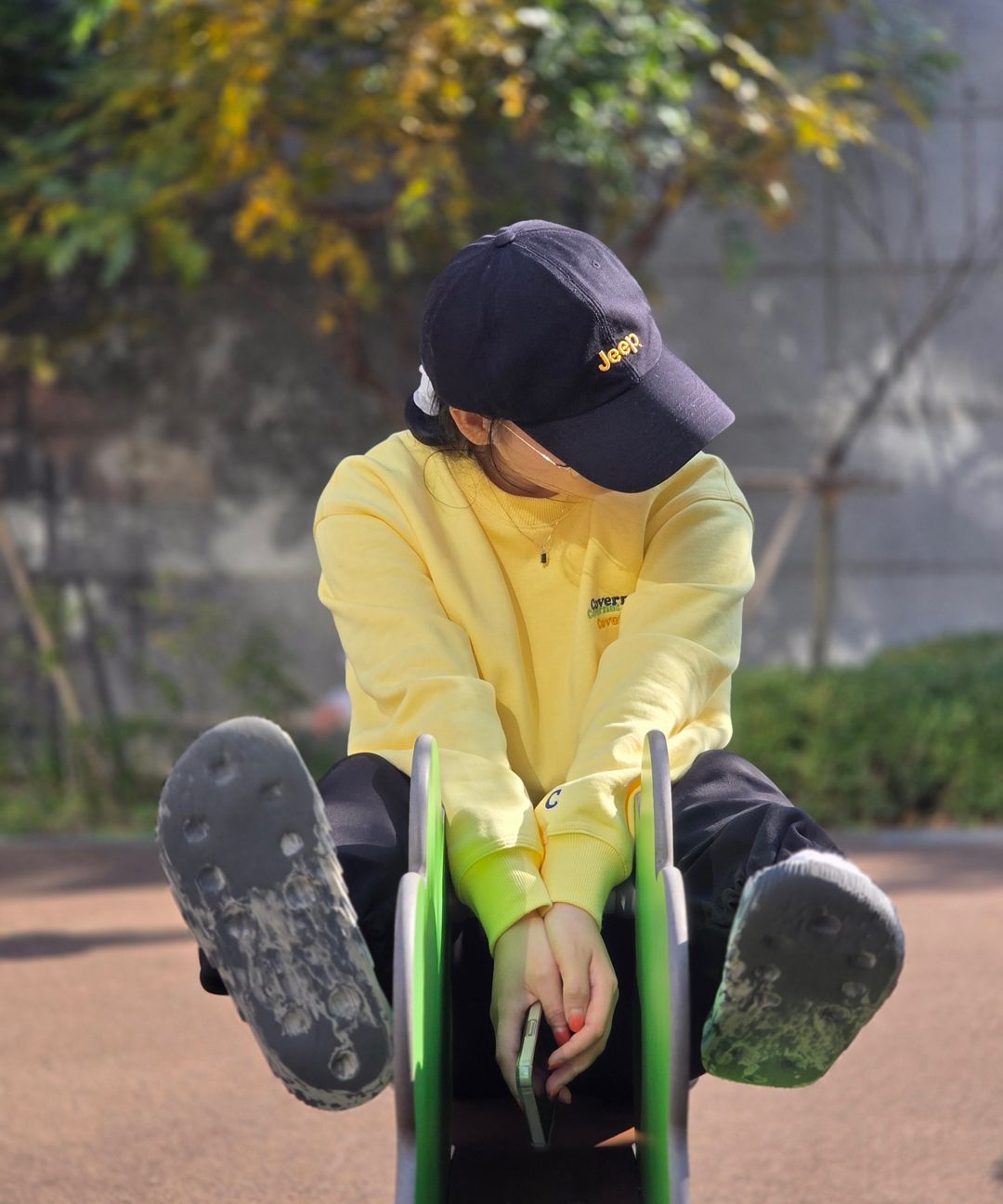 MUSINSA公式 | COVERNAT 起毛マルチロゴスウェットイエロー