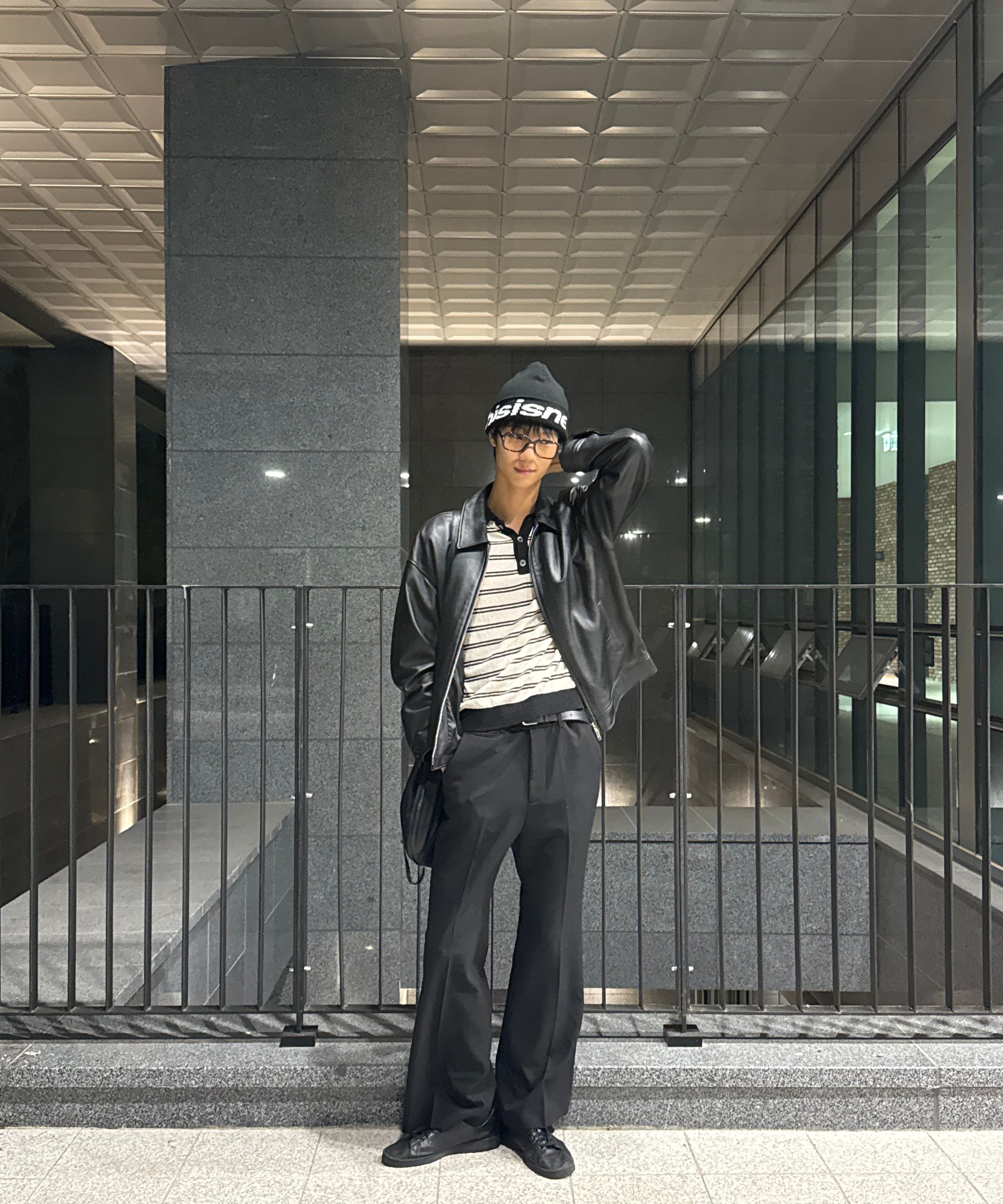 MUSINSA公式 | COSTUME O'CLOCK ルーズフィットフレアスラックス