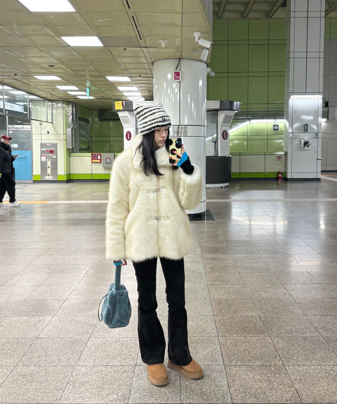 MUSINSA公式 | ILLIGO シアリングファージャケット ブラック