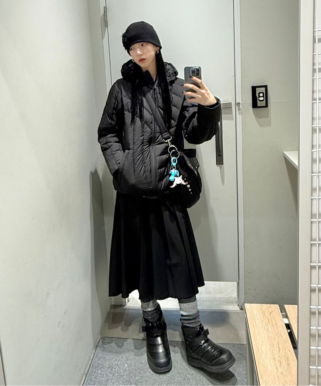 MUSINSA公式 | SETUPEXE PEARL CORSAGE BEANIE / BLACK