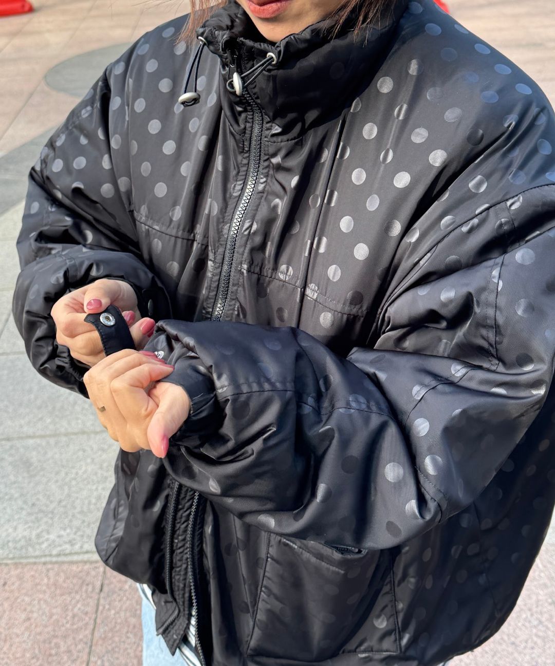 MUSINSA公式 | RONRON PATTERN SHIRRING POCKET PUFFER JUMPER DOT BLACK