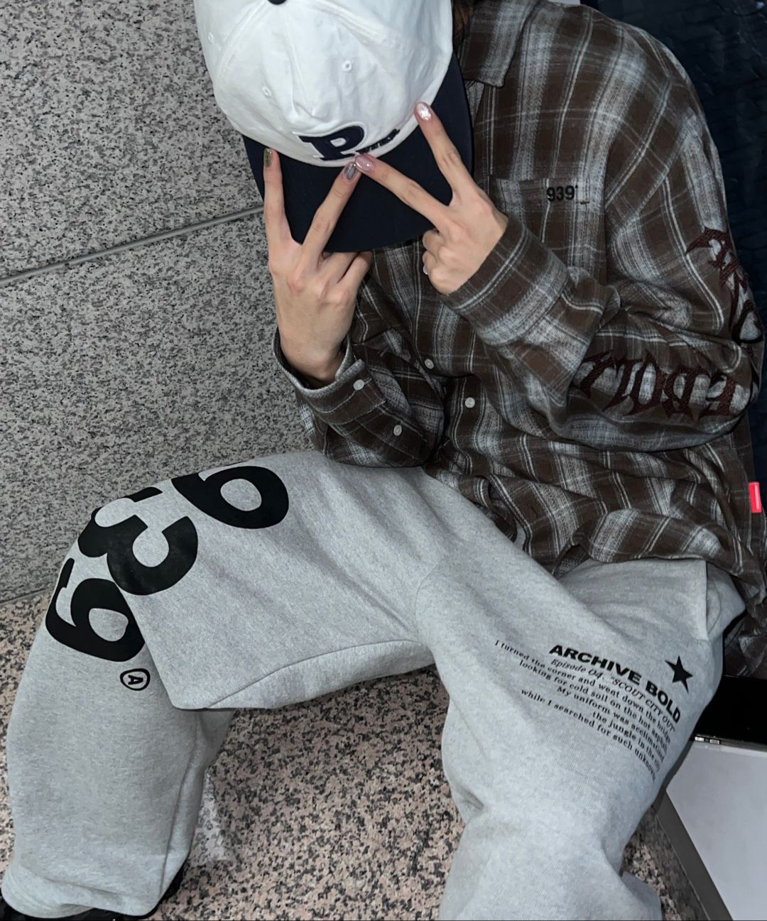 MUSINSA公式 | ARCHIVE BOLD 939 LOGO SWEAT PANTS_BLACK