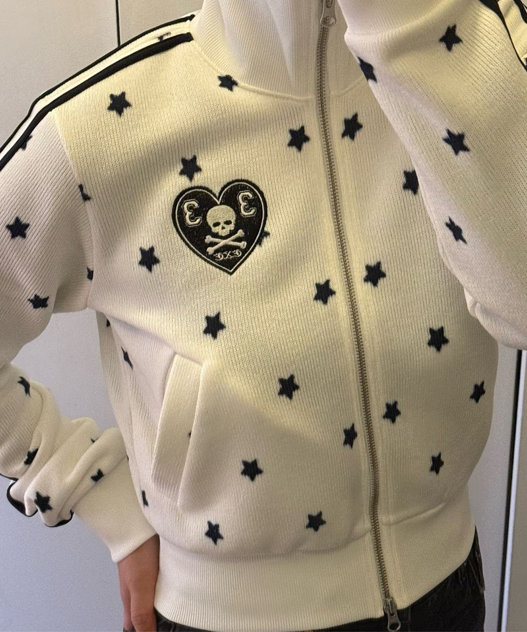 셋업이엑스이(SETUP-EXE) STAR SPORTY ZIP-UP / WHITE - 사이즈 & 후기