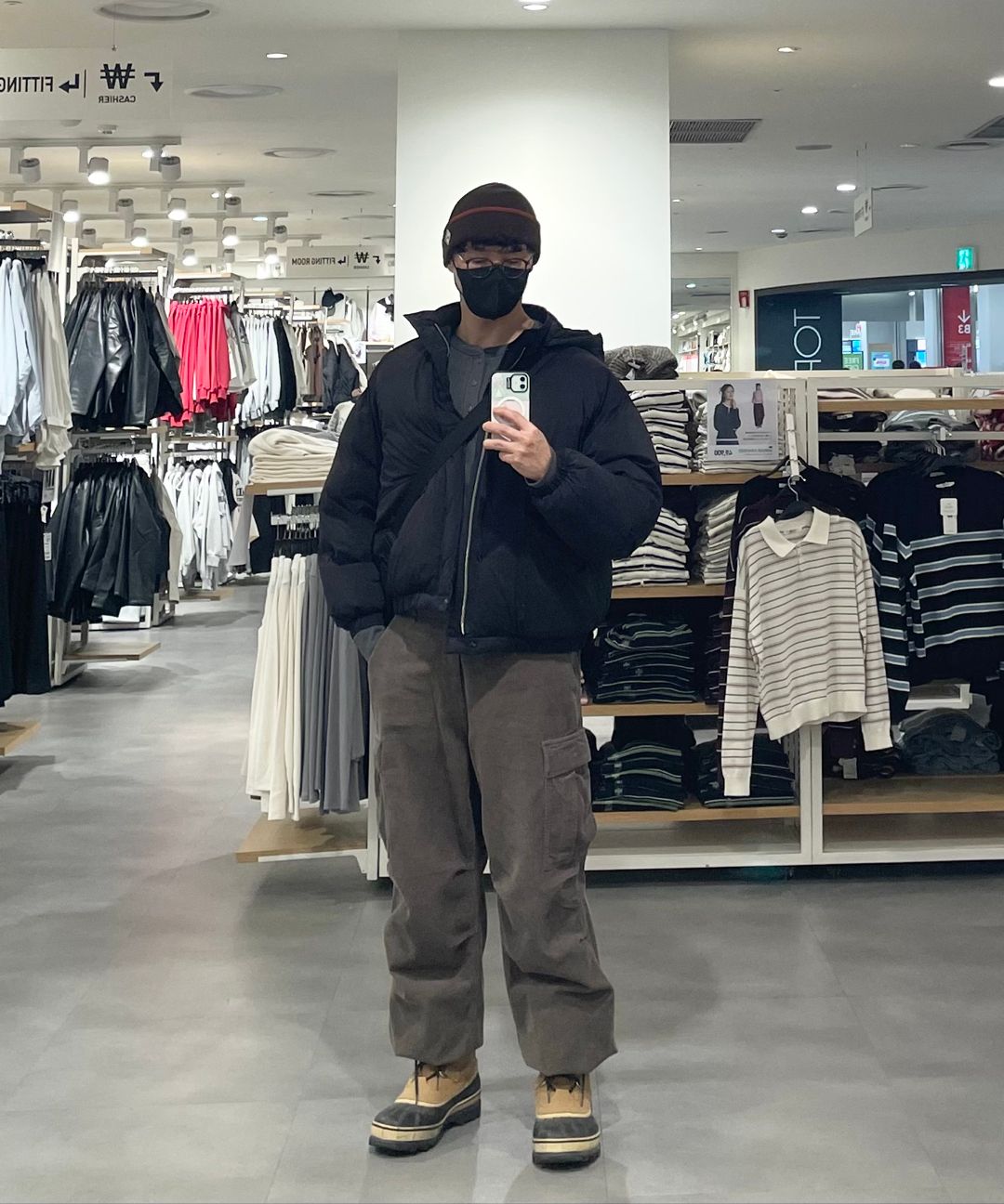 MUSINSA公式 | MUSINSA STANDARD コーデュロイパラシュートカーゴ